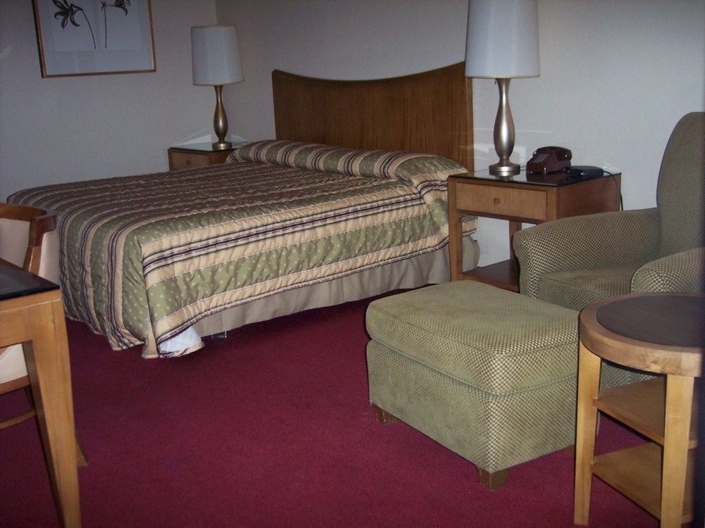 Night Inn Sweet Springs Kamer foto