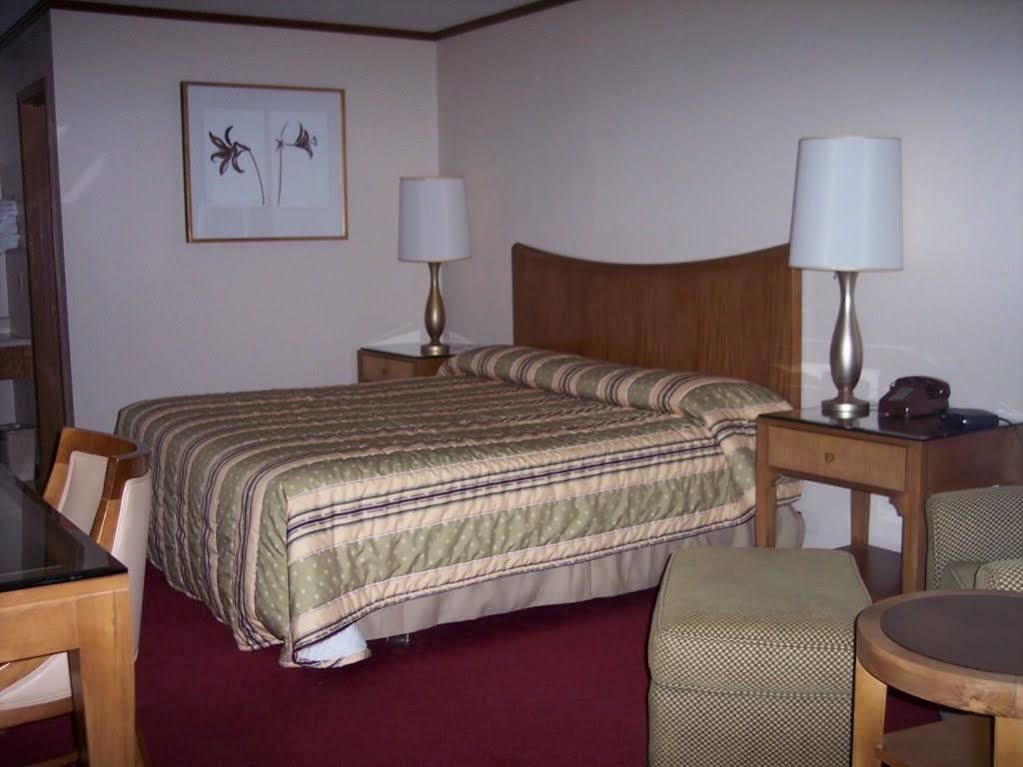 Night Inn Sweet Springs Buitenkant foto