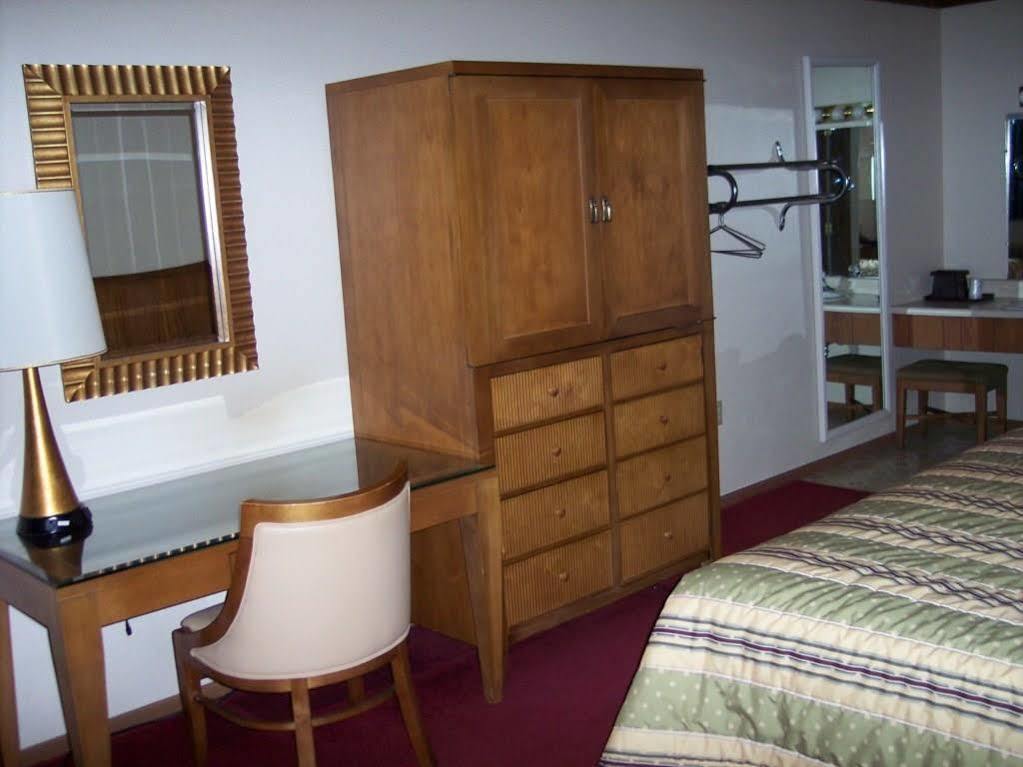 Night Inn Sweet Springs Buitenkant foto